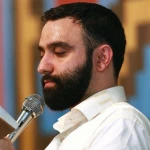 گل می‌ریزن از جنّت رو سر نرجس خاتون