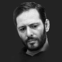 گر دو دستم شد قلم نامت نمی‌افتد علی