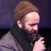 پس از حسین که از او خوبتر تراب ندیده