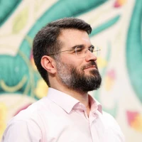 هر کجا صحبت غیرت بنویس ایرانی