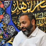 شاعر و کاغذ و قلم خوشحاله