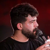 دلبرگاهی‌ نگاهی‌