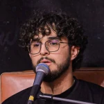 مجنونم‌من‌حیرونم‌من